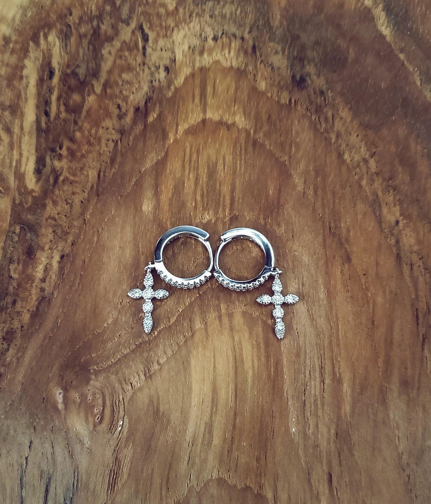 Boucles d'oreilles croix